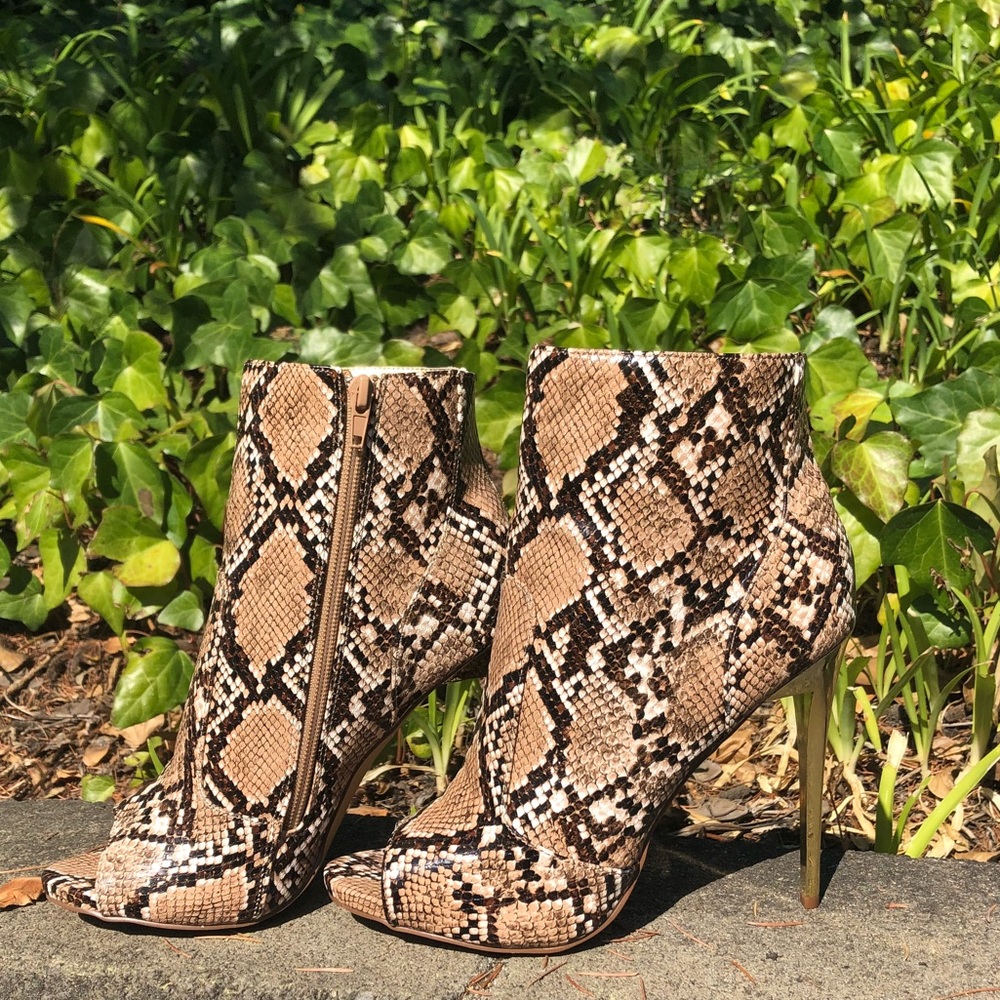 Liliana Snakeskin Heels